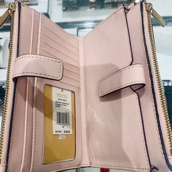 Michael Kors Wristlet Wallet - Picture 4 of 5